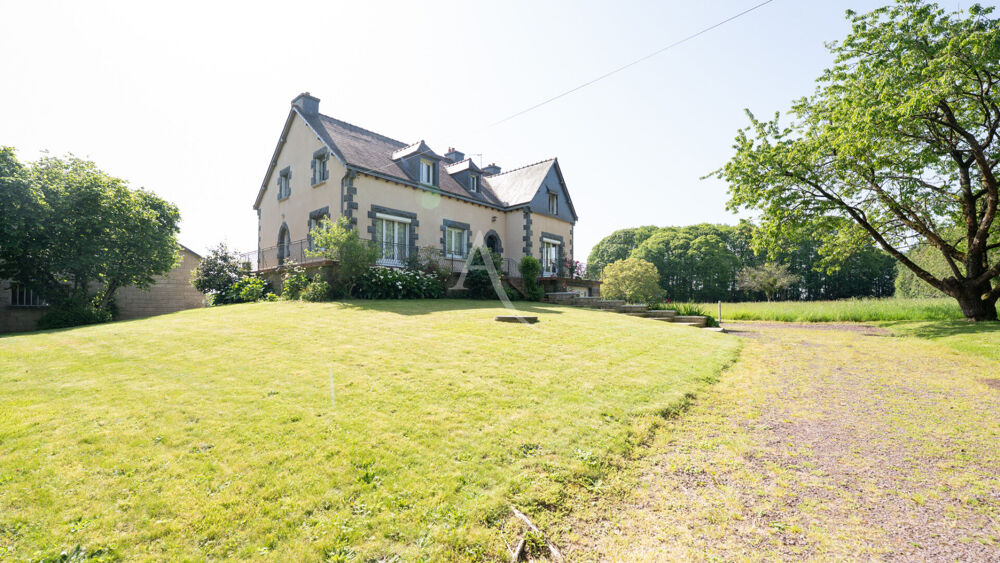 Maison Ménéac 8 pièces 194 m2