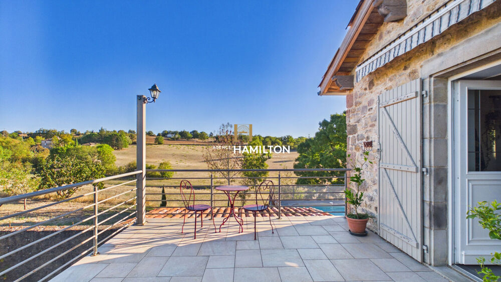 MAISON DE VILLAGE EN PIERRE AVEC PISCINE - HABITABLE DE SUITE