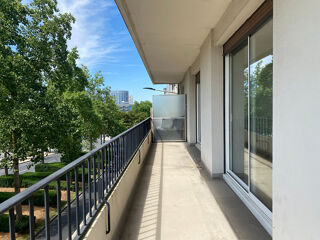  Appartement à louer 3 pièces 68 m²