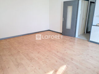  Appartement à louer 3 pièces 83 m²