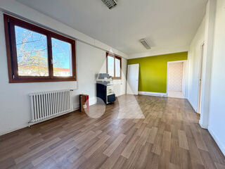  Maison � vendre 12 pi�ces 243 m�