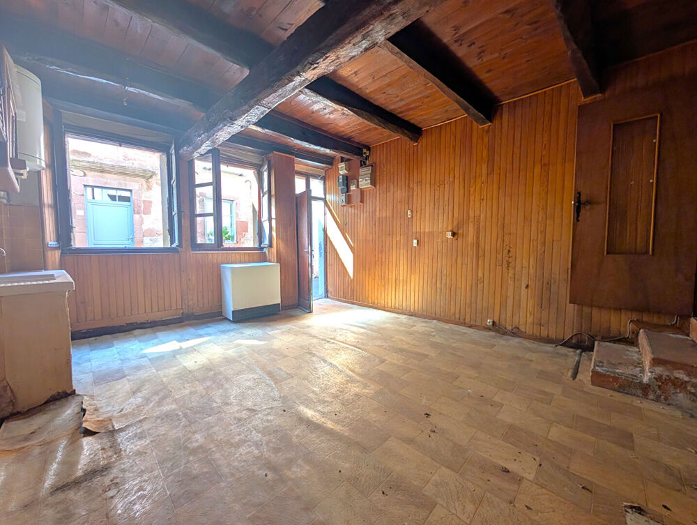 Villecomtal, Maison de village 70 m² à rénover + combles