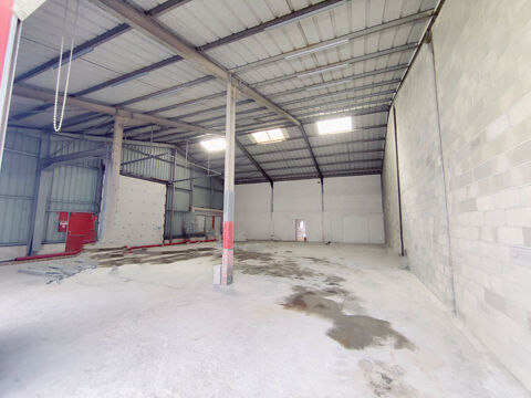Local commercial Cuers 315 m² 4383 83390 Cuers