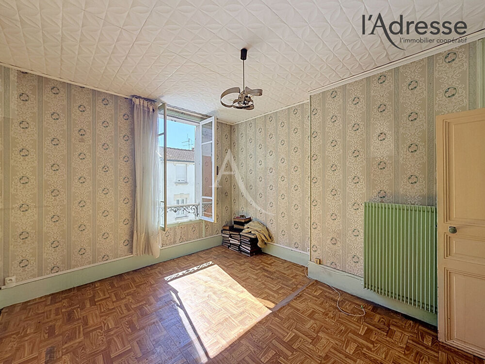Vente Appartement Suresnes Carnot - Appartement 3 pièces 42m² avec beau potentiel Suresnes