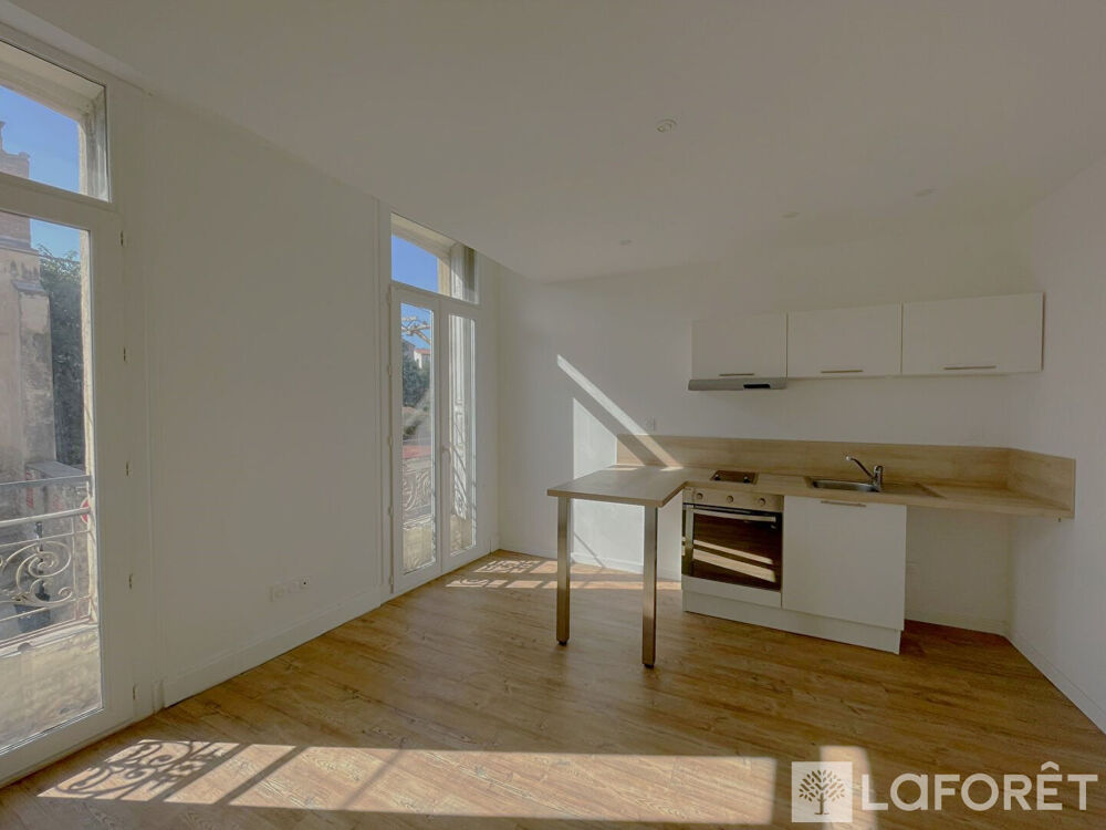 Location Appartement Studio � louer  Prades centre-ville 18 m� Prades