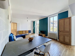  Appartement à louer 3 pièces 87 m²