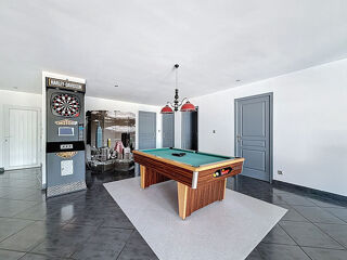  Maison � vendre 5 pi�ces 205 m�