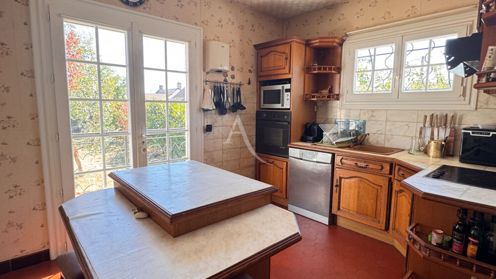 Vente Maison MAISON SUR SOUS-SOL ENTERRE A VENDRE - Romorantin Lanthenay 6 pièce(s) Romorantin lanthenay