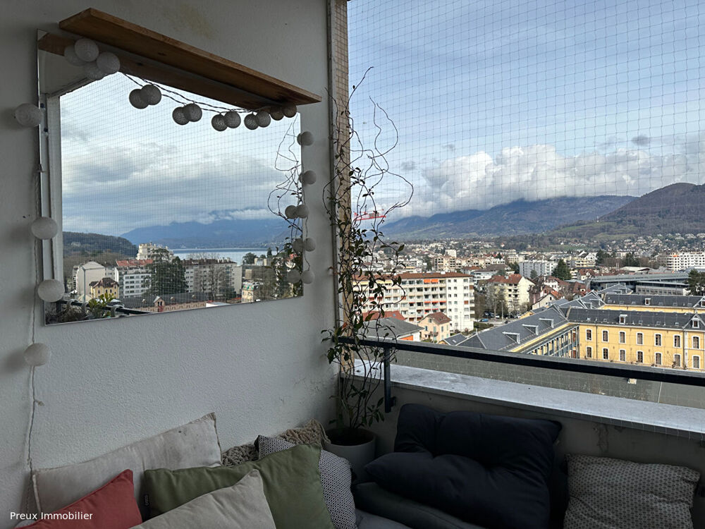 Vente Appartement T2 vue lac en hypercentre Annecy