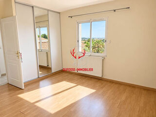  Maison à vendre 6 pièces 197 m²