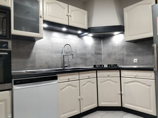  Maison  vendre 7 pices 185 m