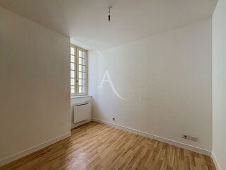  Appartement à louer 1 pièce 34 m²