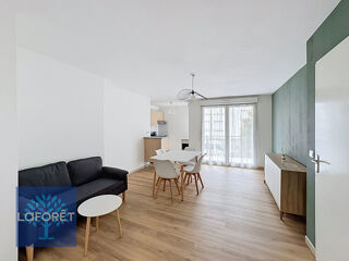  Appartement à louer 2 pièces 43 m²