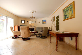  Maison  vendre 7 pices 192 m