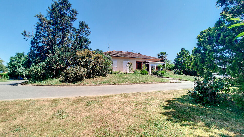 Vente Maison Opportunité Exceptionnelle à Carbonne : Ensemble Immobilier à Fort Potentiel Carbonne