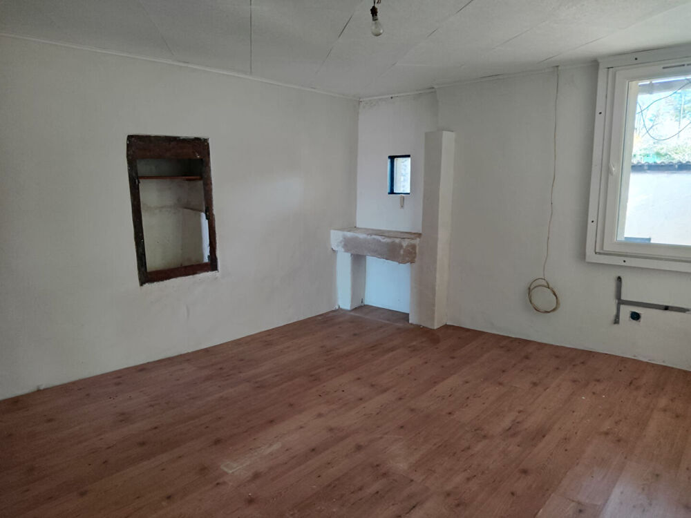 Vente Maison EXCLUSIVITÉ ! OPPORTUNITÉ RARE ! Maison à fort potentiel à Mensignac Mensignac