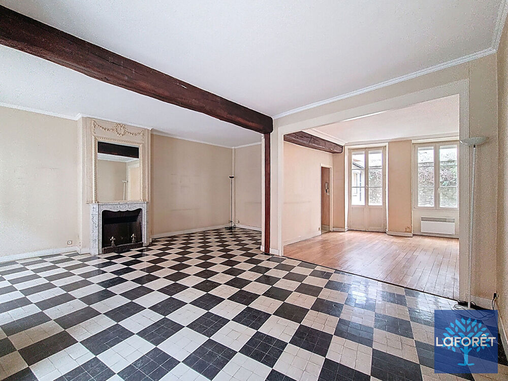 Vente Maison Maison de ville 125 m² - Centre-ville d'Étampes - Cour Etampes