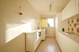  Appartement à louer 3 pièces 57 m²