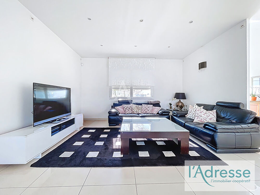 Maison Saint Alban 5 pièce(s) 211.32 m2