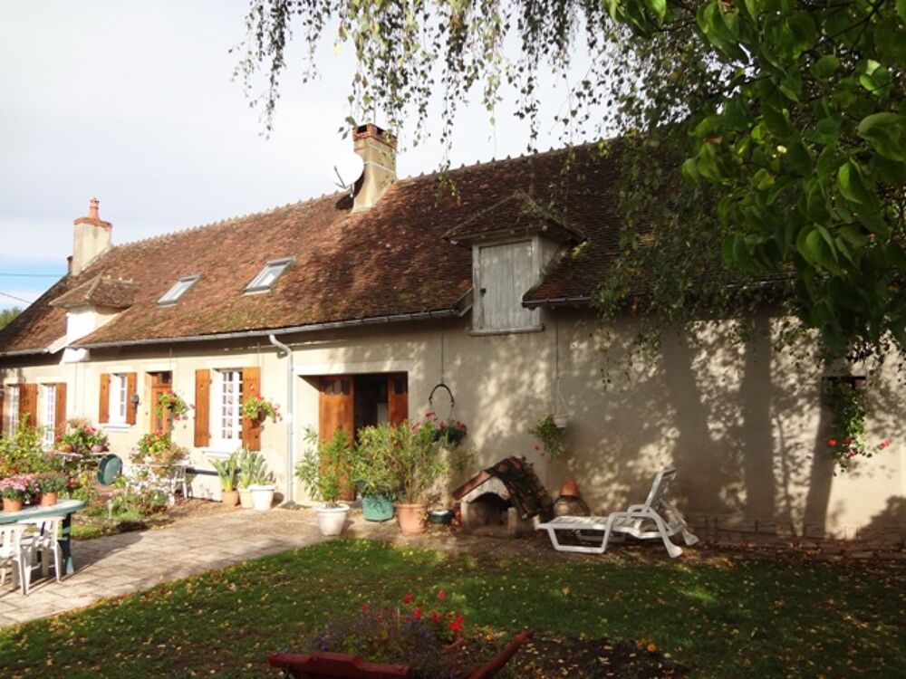 Vente Maison Longre T4 sur un terrain de 1790 m  proche fort de Tronais Braize