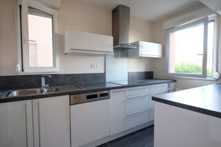  Appartement à louer 2 pièces 50 m²