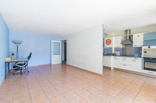  Appartement  vendre 4 pices 81 m