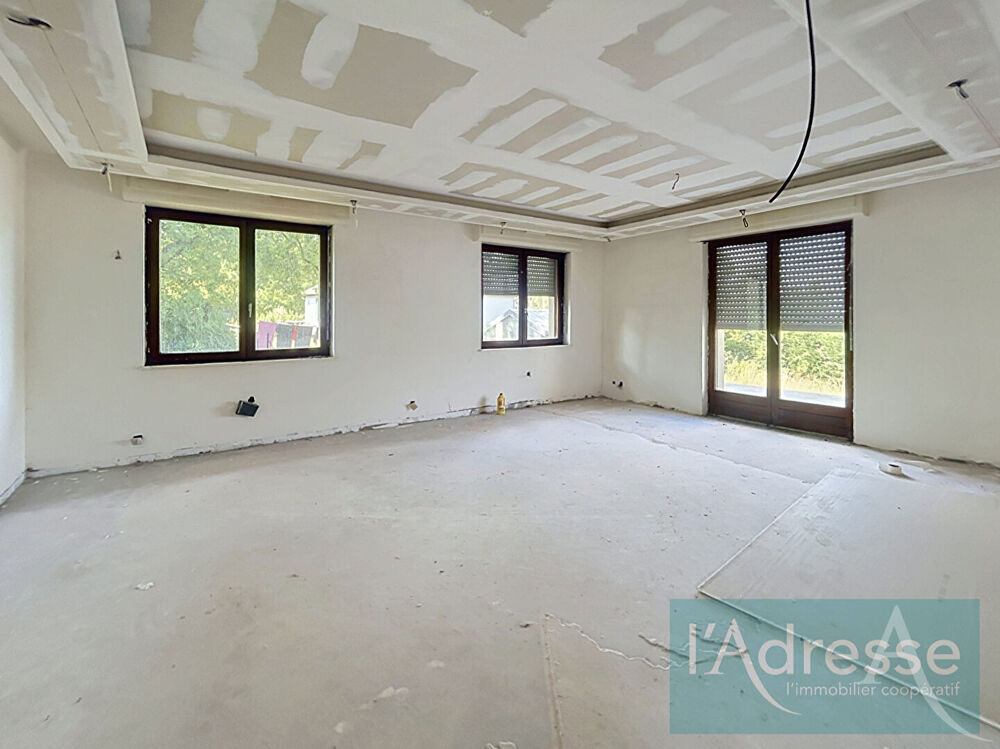 Vente Maison Maison Pange 5 pièce(s) 123 m2 - 5 chambres - 7 pièces - garage - jardin - terrasse - cave Pange