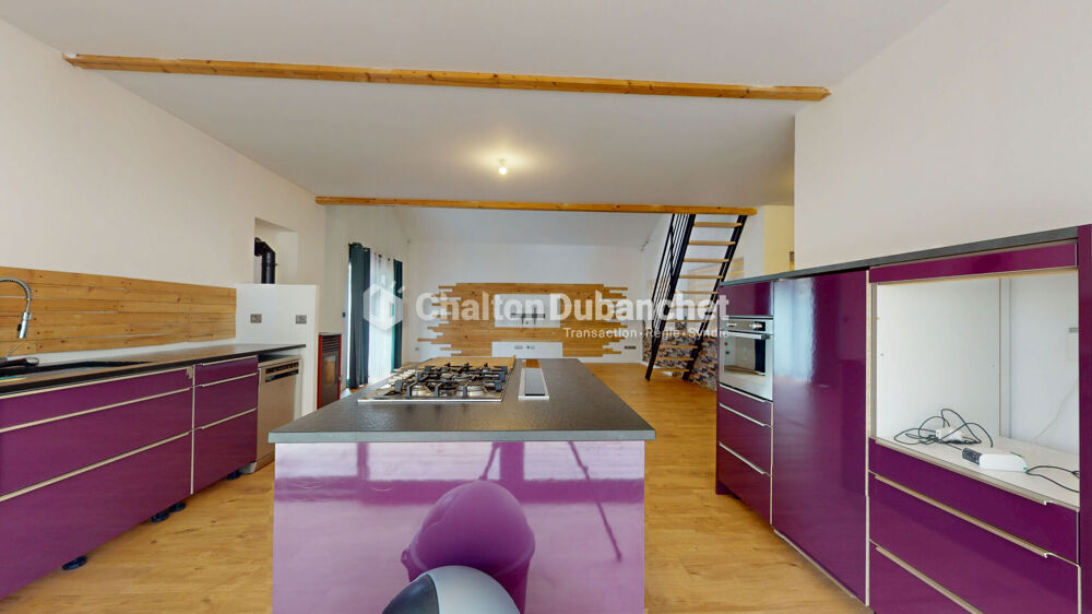 Vente Maison ROANNE - LOFT de 165 m² habitable - 130 m² de dépendance Roanne