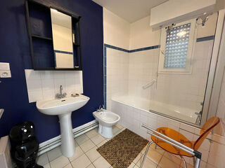  Appartement à louer 2 pièces 59 m²