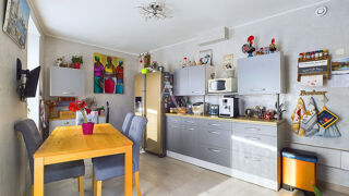 Vente Maison FOURAS-LES-BAINS, MAISON DE CHARME AVEC PISCINE, GARAGE ET 3 CHAMBRES Fouras
