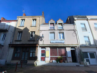  Immeuble à vendre 15 + pièces 410 m²