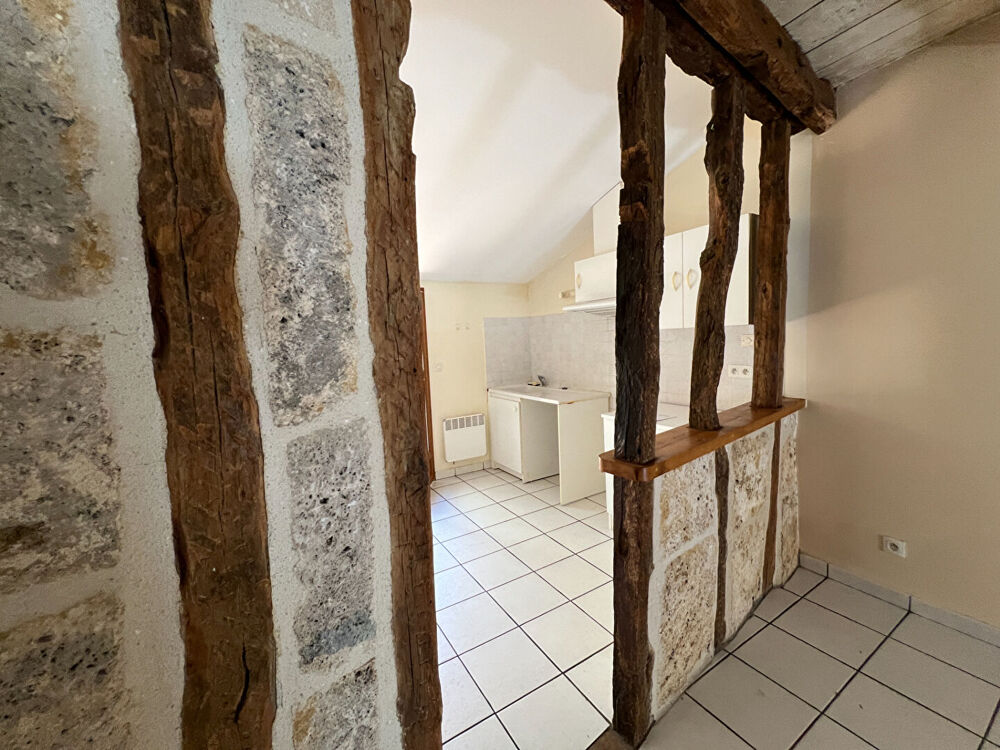 Charmante maison de village avec cour et garage