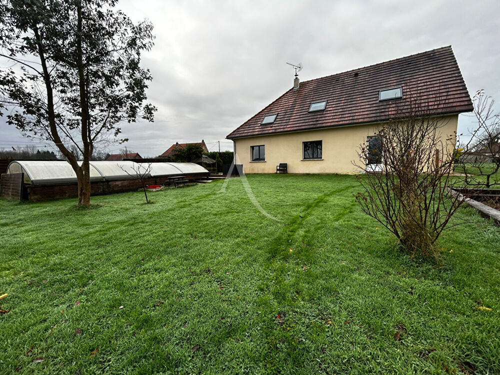 Maison d'exception 215 m² au sol !!! 4 chambres, dont une suite parentale avec balcon et piscine sur 1 200 m²215 m2 au sol