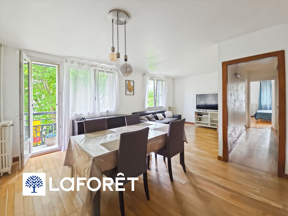 Appartement Ris Orangis 5 pièces, avec balcon exposé sud.