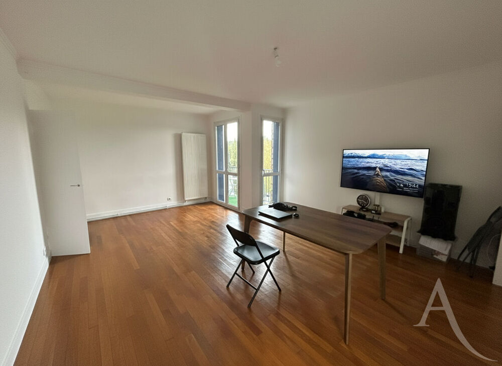 Vente Appartement Appartement 3 pièces, actuellement loué située au centre ville de Mantes la jolie Mantes la jolie