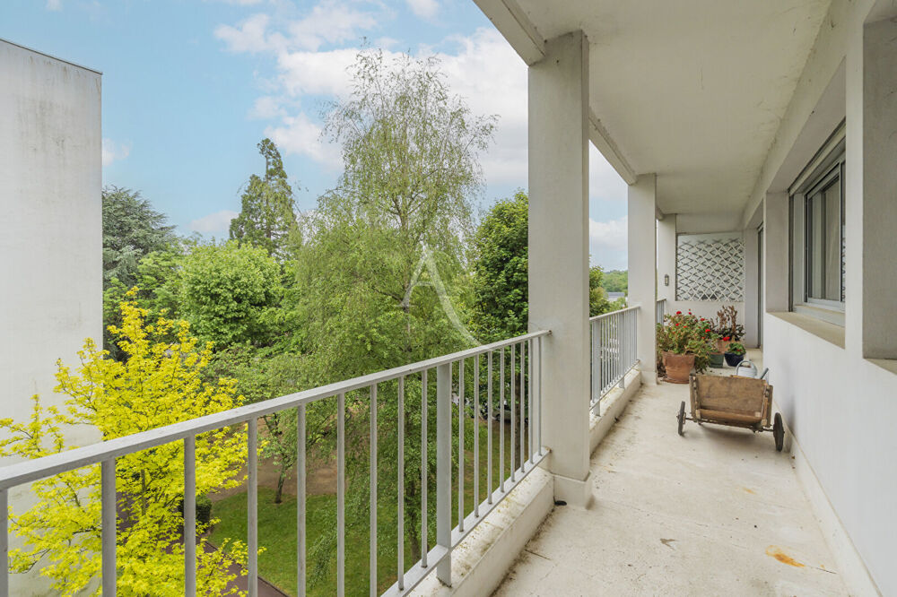 Appartement Garches 5 pièces 110.07 m2