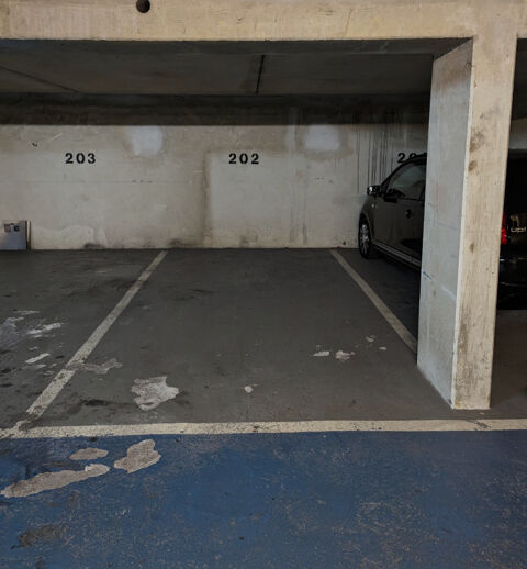  Parking / Garage  louer 12 m