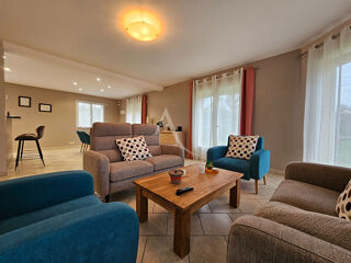  Maison  vendre 7 pices 213 m