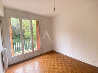  Appartement à louer 2 pièces 45 m²