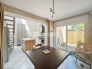  Immeuble  vendre 6 pices 121 m