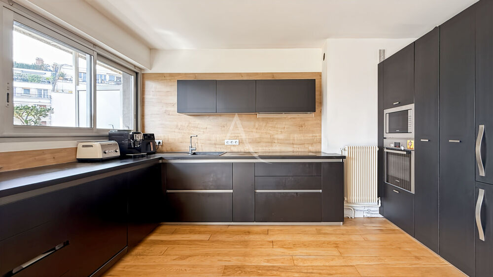 Vente Appartement PARIS 16e  HENRI HEINE  3 PIÈCES 92 M²  5e ÉTAGE BALCON SUR JARDIN Paris 16