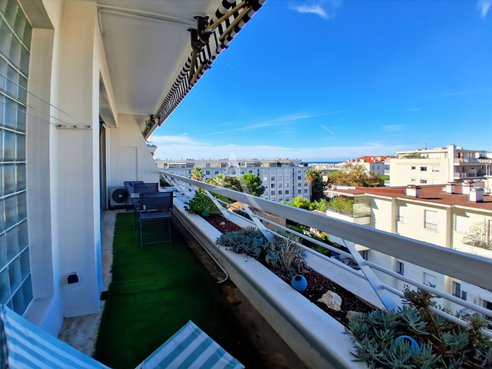 Location Appartement Cannes, Basse-Californie, Appartement de 2 pièces de 59.88 m2 avec terrasse, cave, parking Cannes