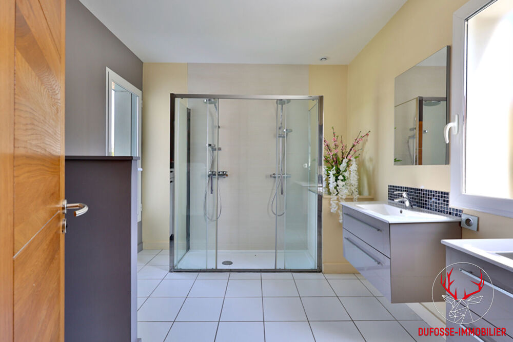 à vendre  Maison Bourgoin-Jallieu (38300)