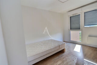  Appartement à louer 3 pièces 63 m²