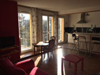  Appartement à louer 3 pièces 70 m²