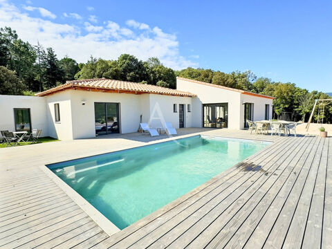   30 KM SUD PERPIGNAN :  Maison contemporaine 5 pièces 160 m² avec PISCINE, GARAGE de 150 m² et TERRAIN de 3,3 HECTARES !! Maison - 5 pièce(s) - 160 m²