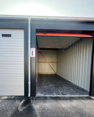  Parking / Garage à louer 35 m²