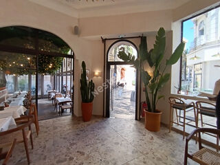  Immeuble  vendre 15 + pices 380 m