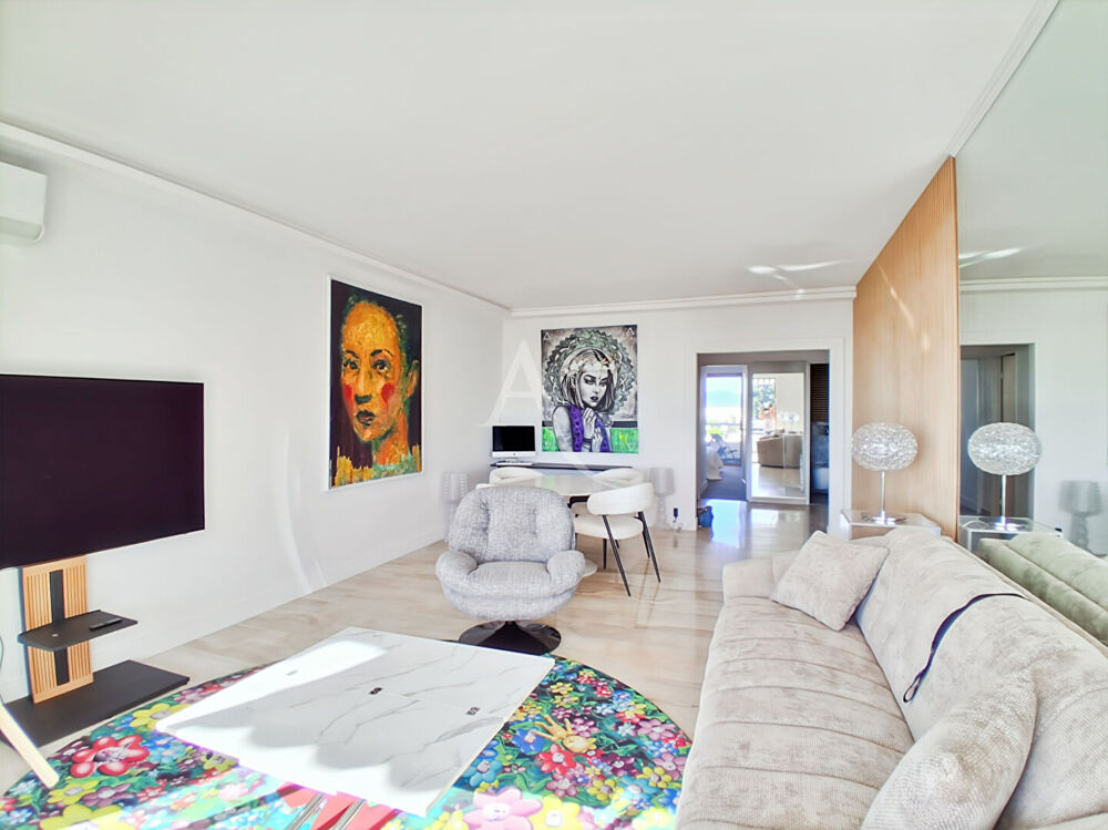Location Appartement Cannes, Basse-Californie, Appartement de 2 pièces de 59.52 m2 avec terrasse, cave, garage. Vue mer. Cannes