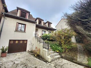  Maison � vendre 9 pi�ces 205 m�